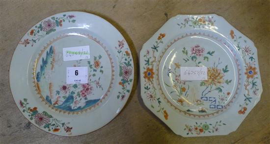 2 x Chinese export plates